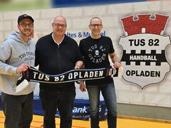 Uebergabe-Schal-an-OB-2026-03-22